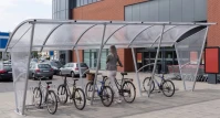 Jak wybrać odpowiednią wiatę rowerową praktyczny poradnik dla zarządców nieruchomości firm i instytucji?