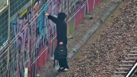 Uciekli przed patrolem, ale nie przed kamerami. Jest nagranie
