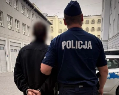 Kradzieże w drogerii i na lotnisku. Dwie osoby z zarzutami