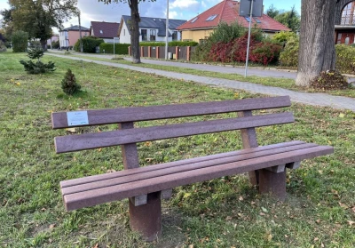 W mieście pojawiły się nowe ławeczki. Powstały z myślą o seniorach