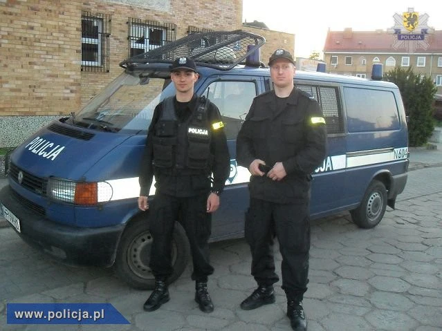 Policjanci uratowali niedoszłego samobójcę