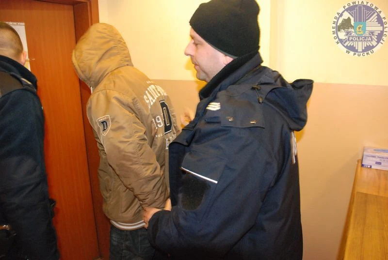 Gmina Puck: 19-latek z prawie osiemdziesięcioma zarzutami