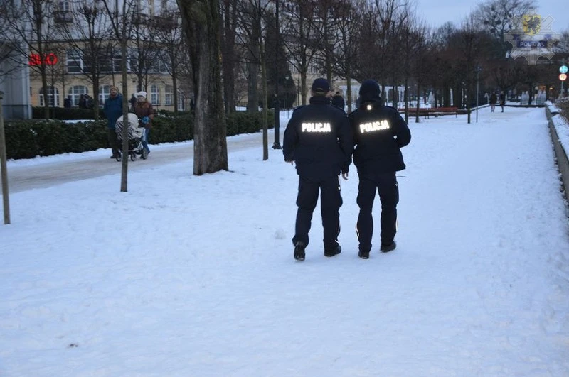 Policja sprawdza, czy nieletni kupują alkohol podczas ferii