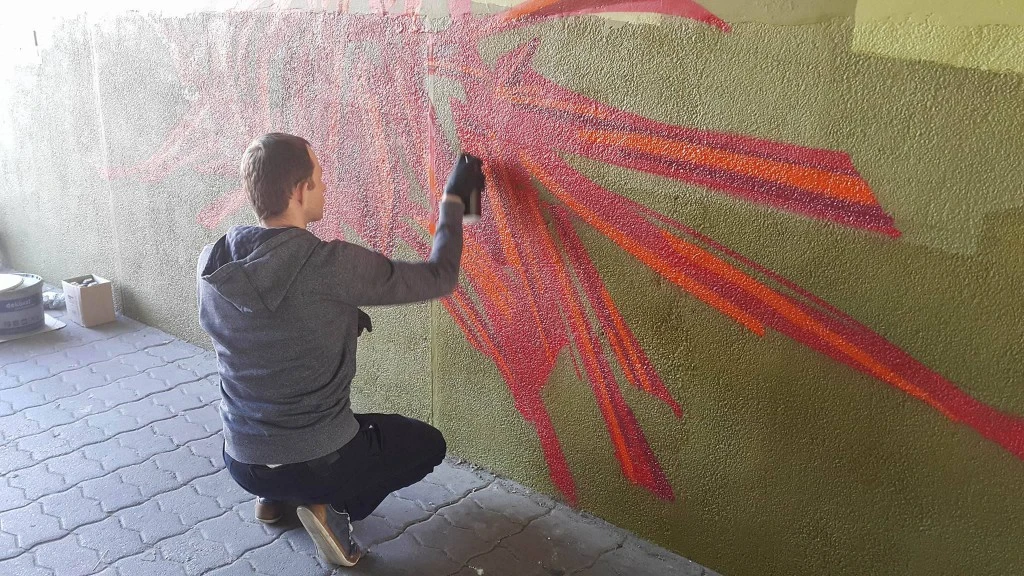 Pomalowali tunele, jest kolorowo
