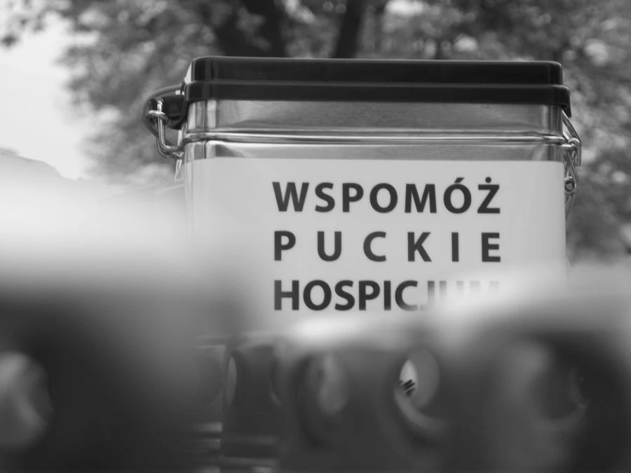 Kup znicz i pomóż puckiemu hospicjum