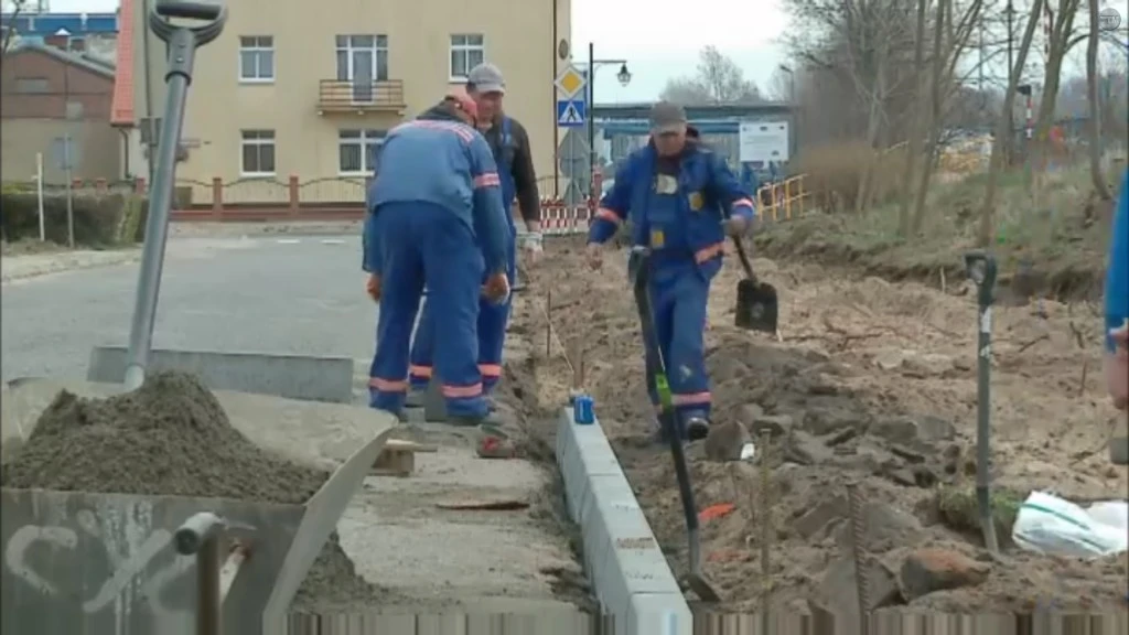 Władysławowo: Powstają nowe miejsca parkingowe