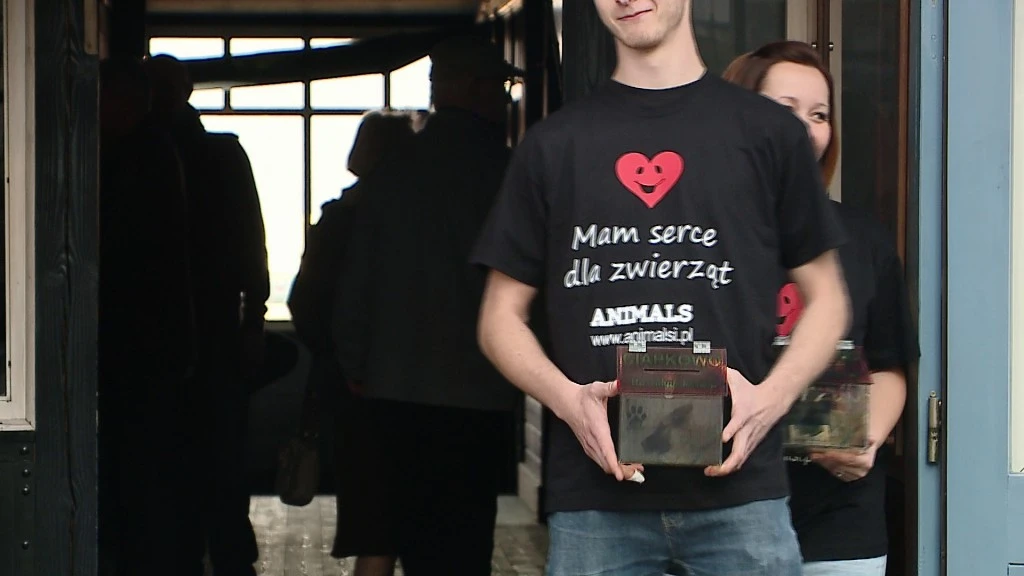 Potrzeba karmy i koców, ale przede wszystkim serca