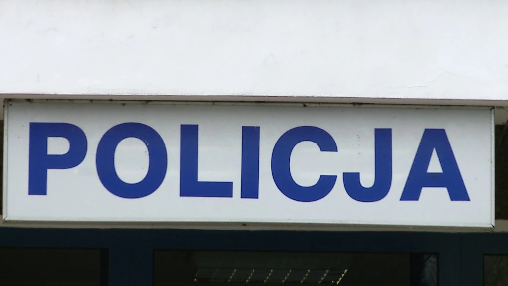 Groził użyciem noża, ukradł kartę bankomatową i dowód osobisty