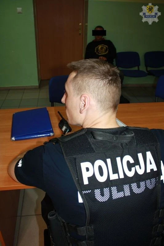 Nie chciał podać danych, rozpoznał go policjant