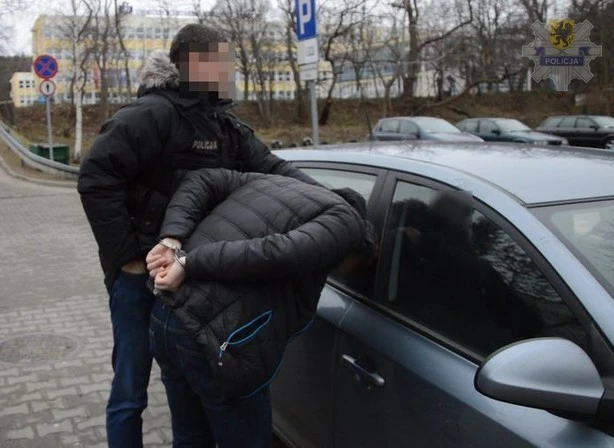 Razem pili alkohol, później doszło do pobicia i kradzieży