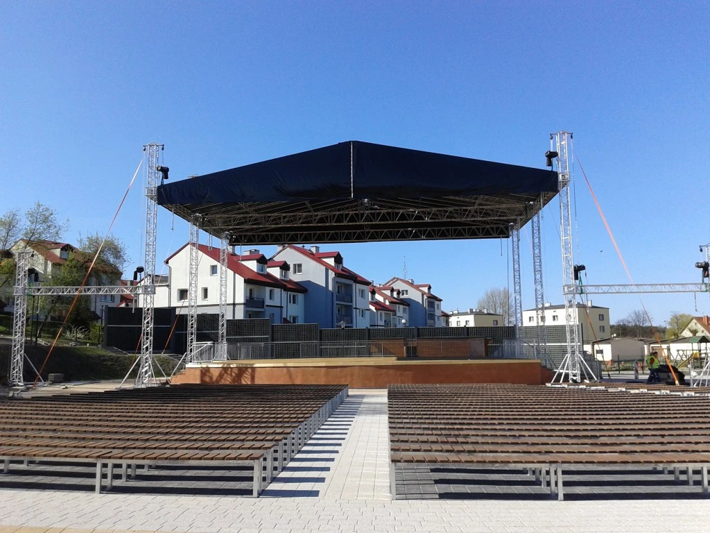 Władysławowo: Estrada koncertowa gotowa!