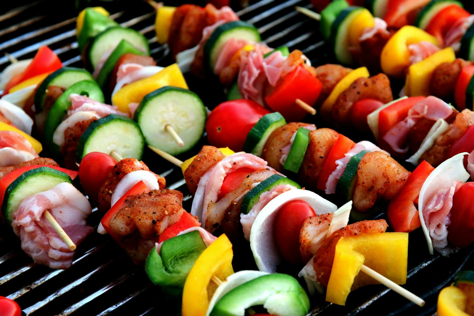 Na co zwrócić uwagę wybierając grill elektryczny?