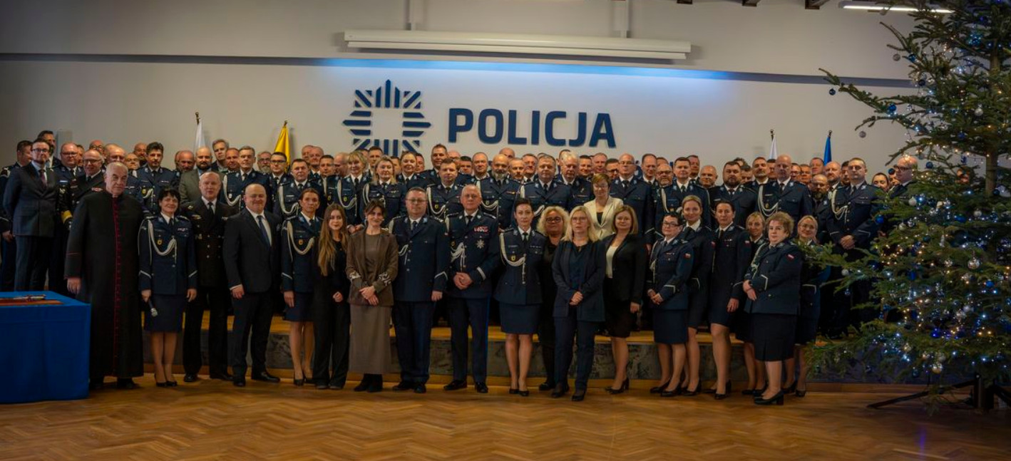 Koniec 27-letniej służby. Policyjne pożegnanie inspektora w Gdańsku