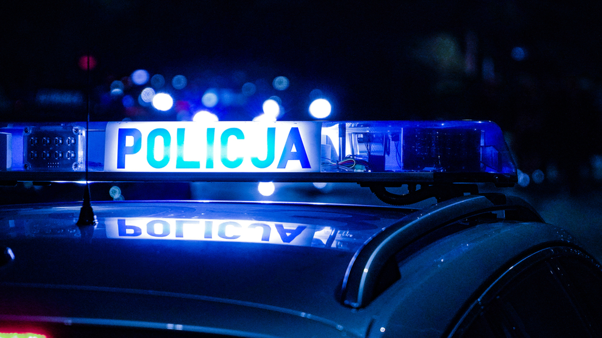 Kolizja w Rowach. Nietrzeźwy kierowca udawał nieprzytomnego