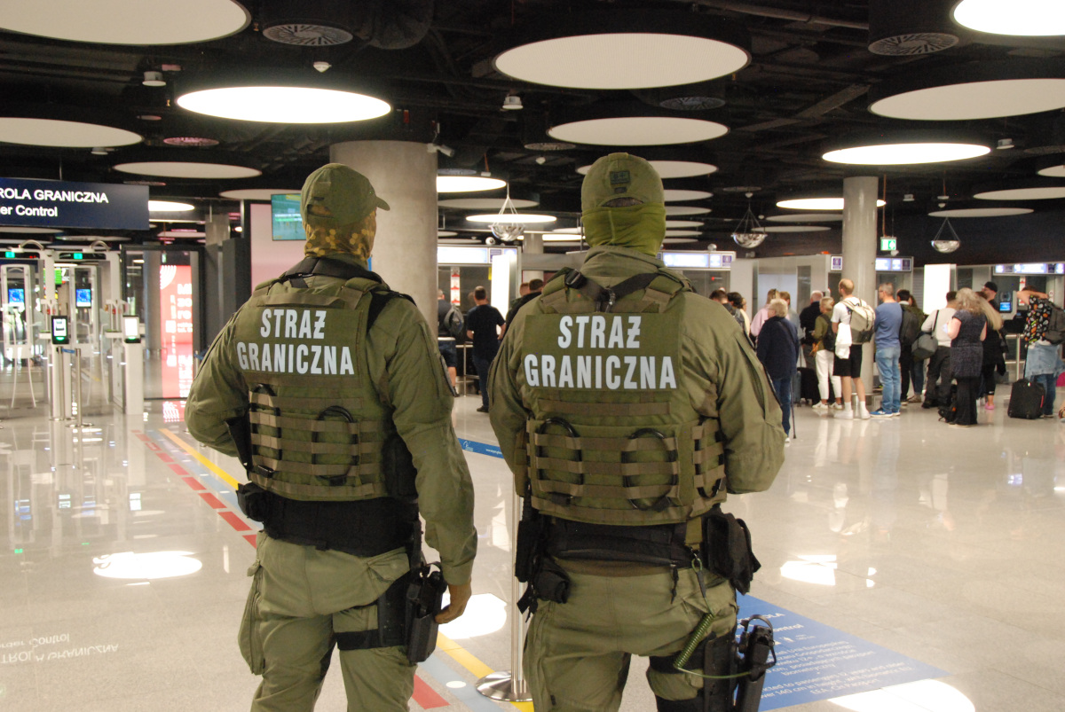 Zażartowała o bombie i nie poleciała do Egiptu