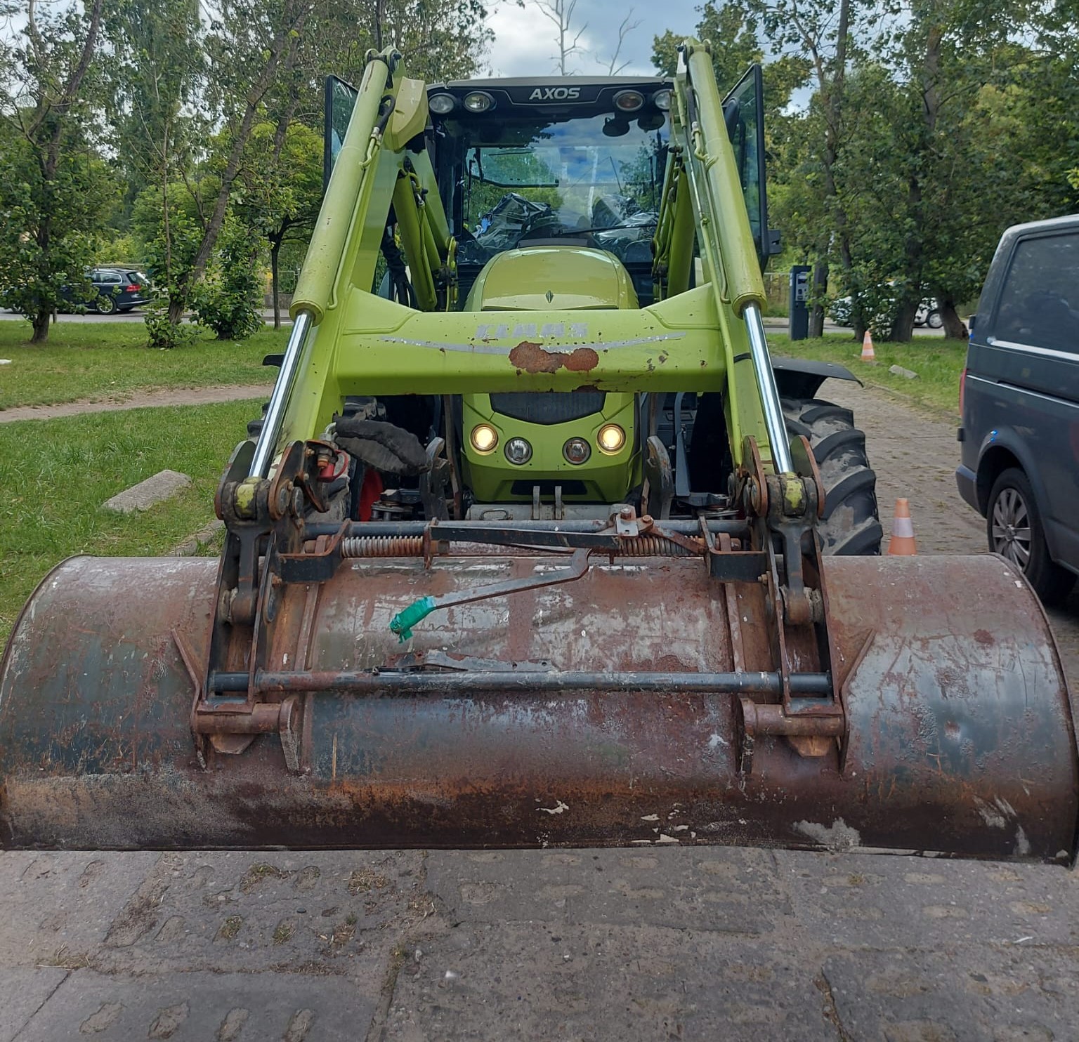 Sopot: 17-latek prowadził traktor w centrum miasta