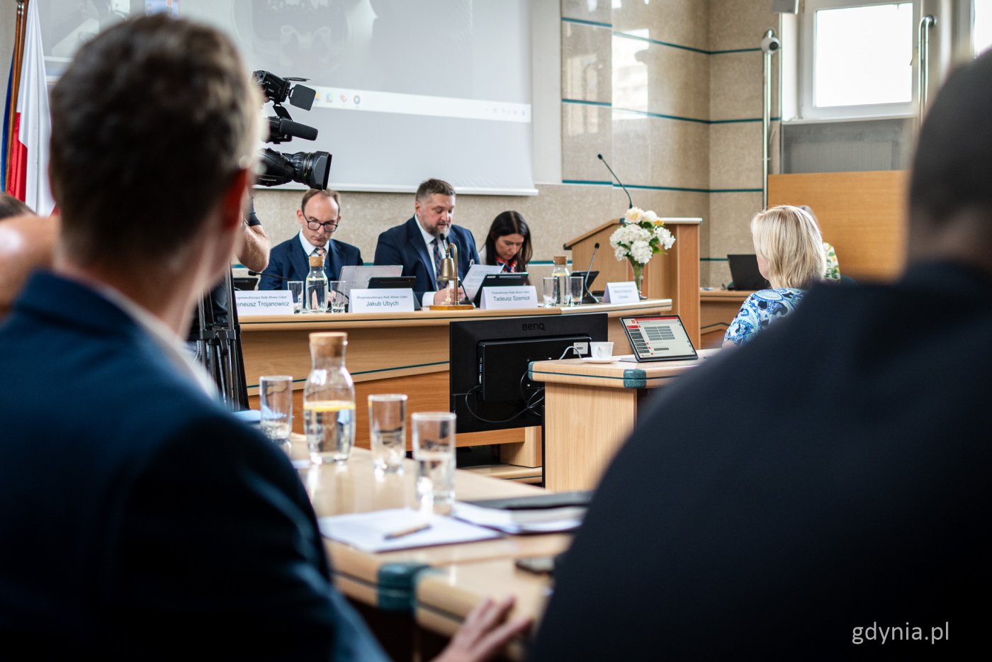 Będzie drożej. Radni zgodzili się na podwyżki opłat za śmieci