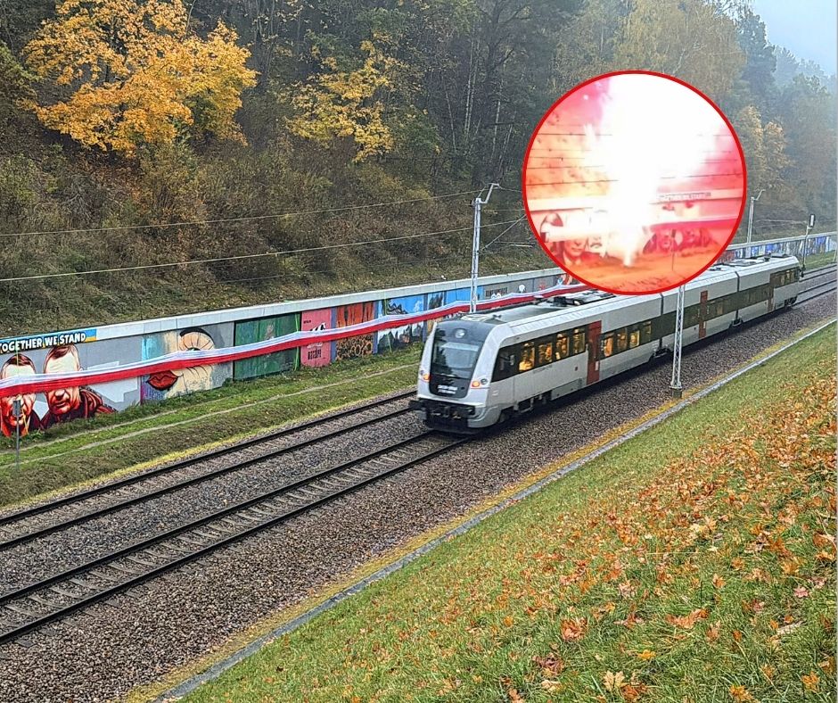Odpalili race i znieważyli biało-czerwone barwy. Jest zawiadomienie o popełnieniu przestępstwa