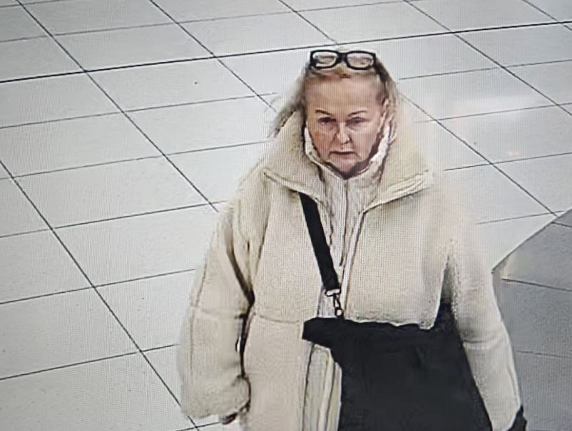 Znalezione nie kradzione? Miała podnieść portfel i się z nim ulotnić