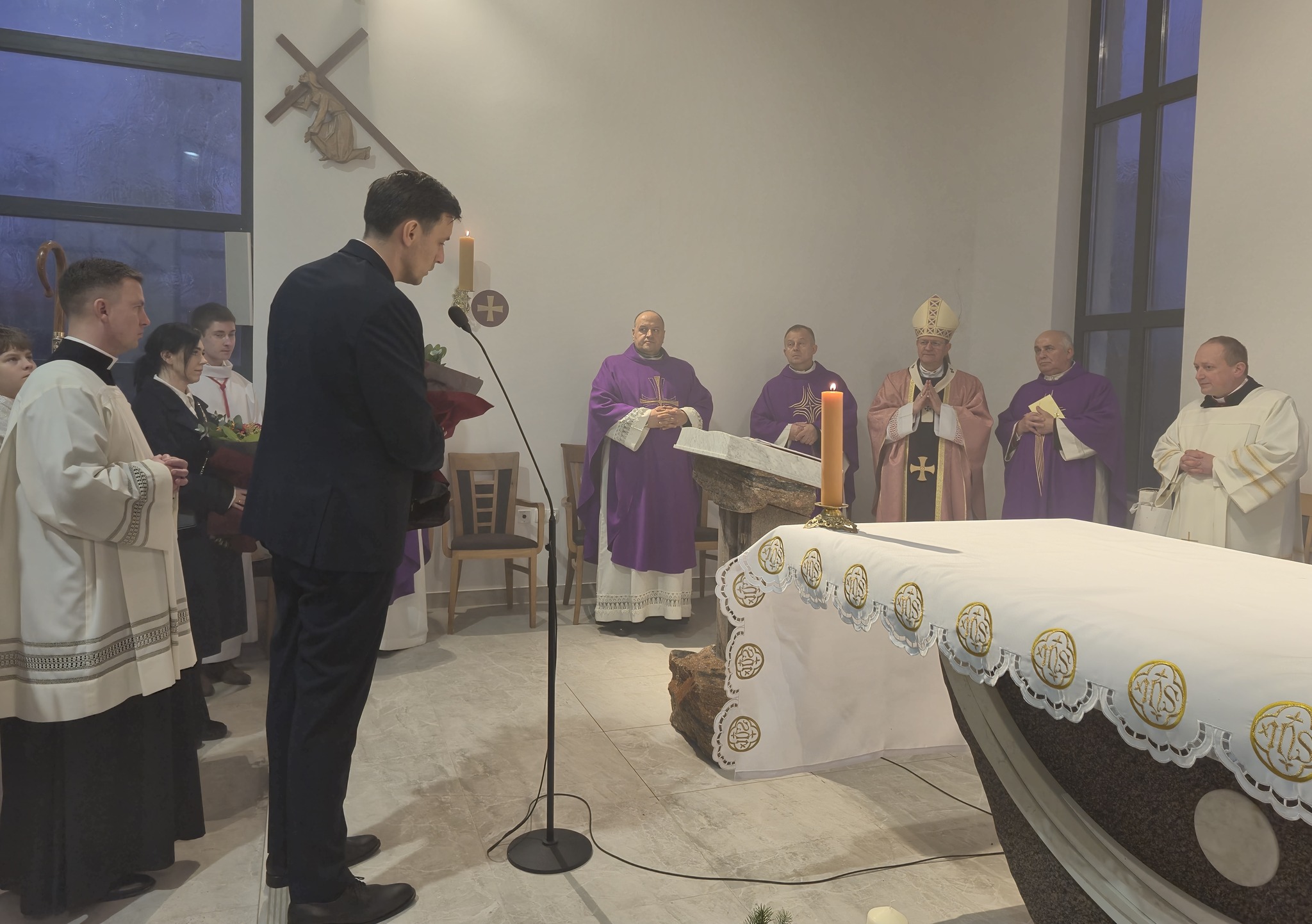 Najpierw kaplica, teraz kościół. Arcybiskup poświęcił nową świątynię