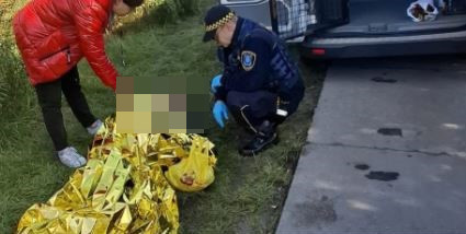 Kobieta straciła przytomność na oczach przechodniów! Strażnicy ruszyli do akcji