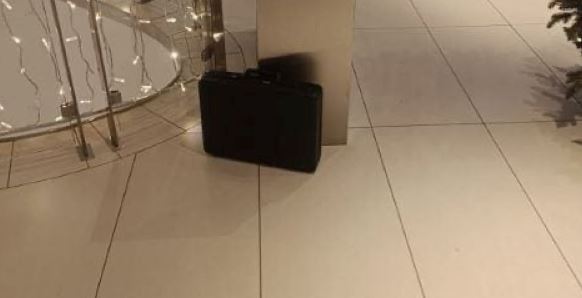 Neseser grozy! Sprowadzono psy do wykrywania materiałów wybuchowych