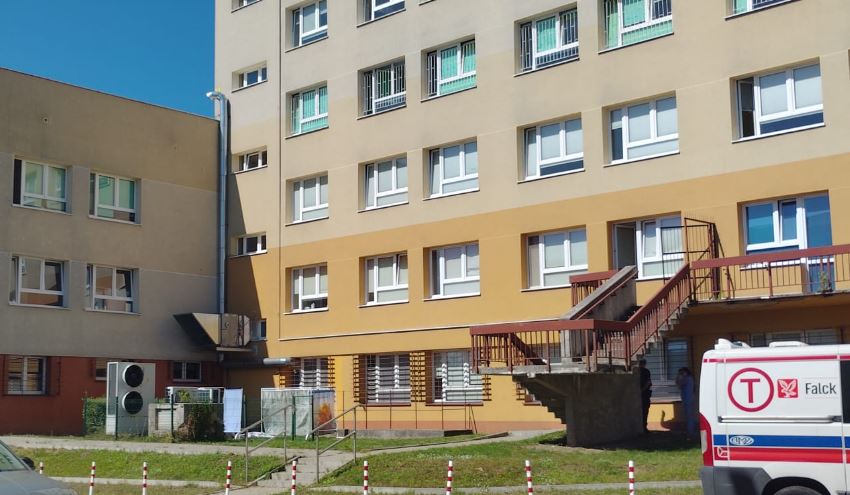Mężczyzna wypadł z okna wejherowskiego szpitala. To druga osoba tego samego dnia!