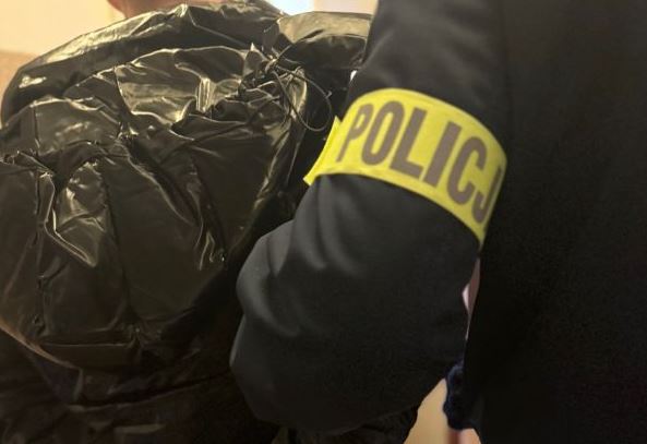 Śmiertelnie potrącił motocyklistę i uciekł. Znaleźli go pod kołdrą