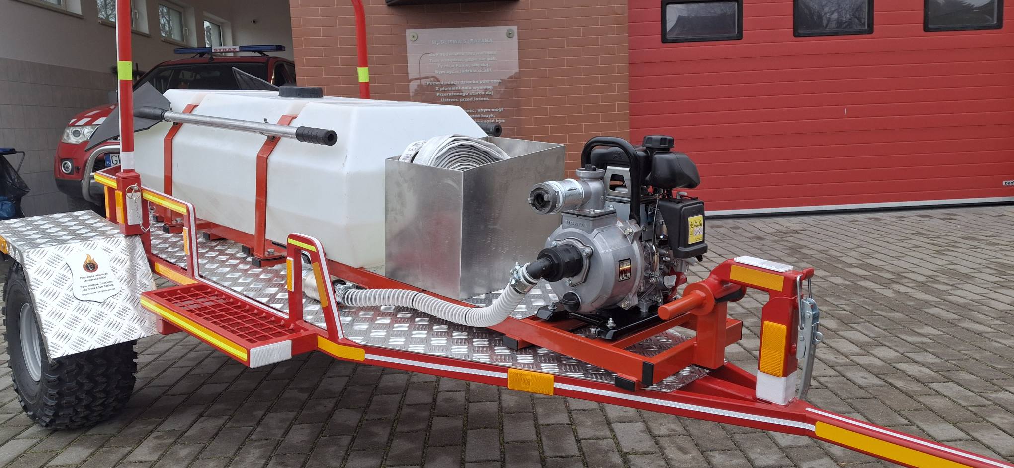 Strażacy na medal! Samodzielnie zbudowali agregat gaśniczy