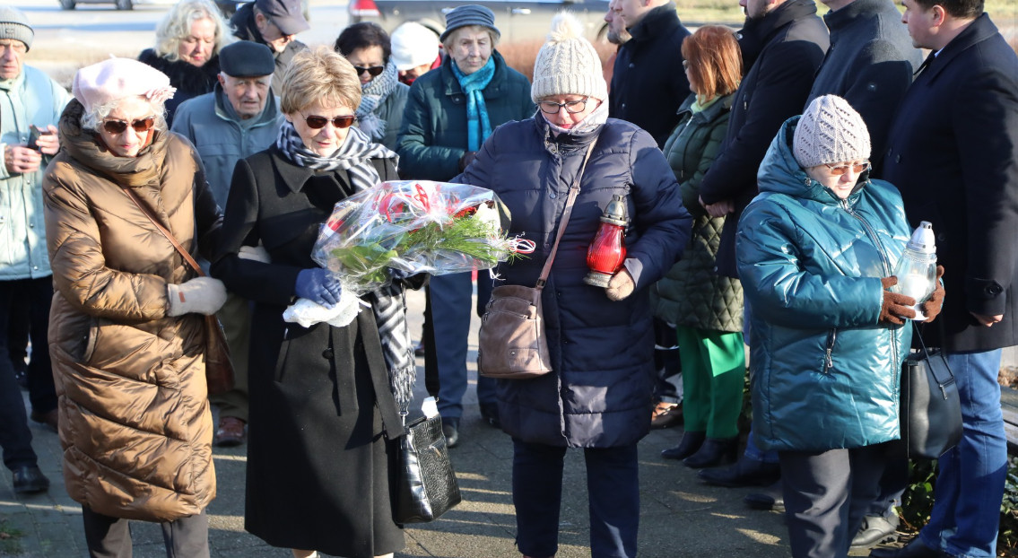 Hołd dla zesłańców Sybiru. Uroczystości przy pomniku