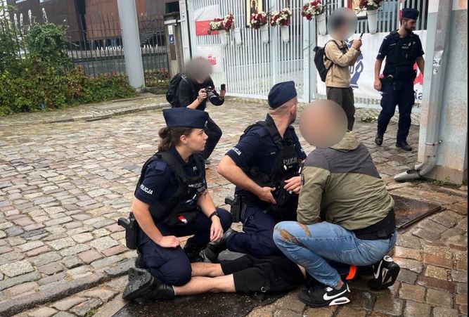 Stocznia Gdańska znów na celowniku, tym razem wandali