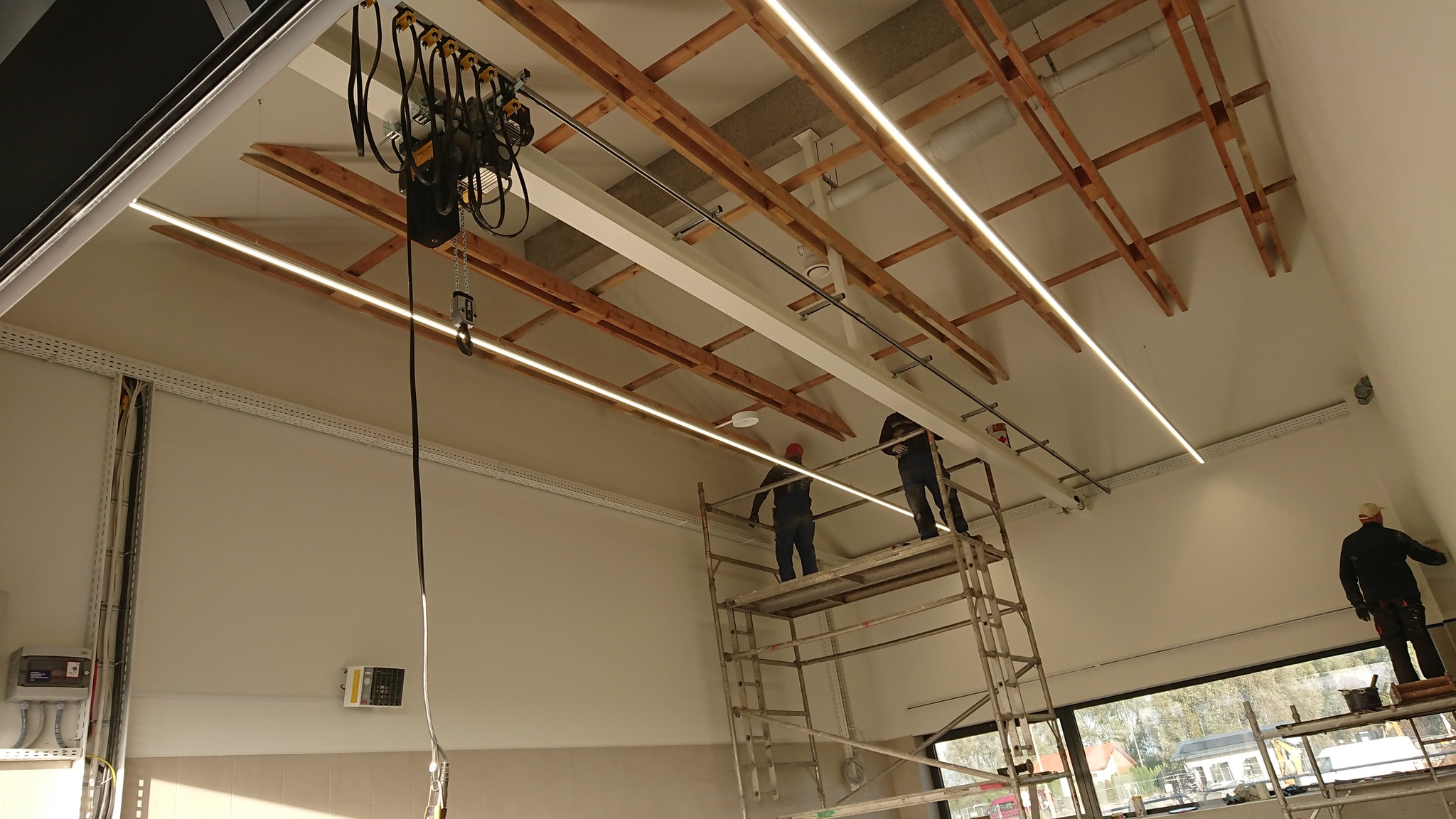 Budowa zespołu budynków publicznych na finiszu. realizowane są ostatnie prace