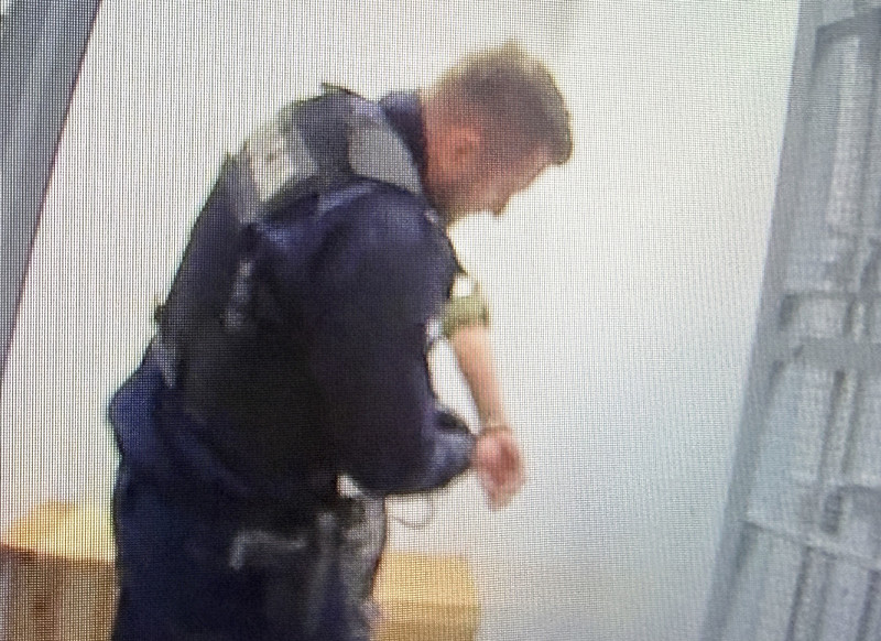 Uszkodził sześć aut. W jeden z samochodów wbił nóż. 42-latek zatrzymany przez wejherowskich policjantów