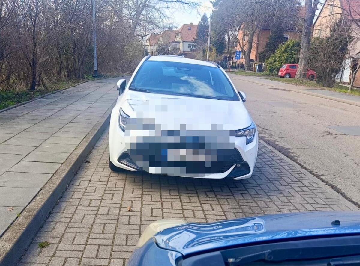 Pobili 30-latka i zamknęli go w mieszkaniu. Zwabili go...alkoholem I WIDEO