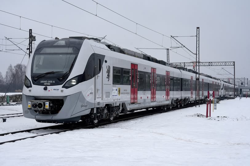 Kolejne nowe pociągi w regionie. Wzmacniają flotę SKM