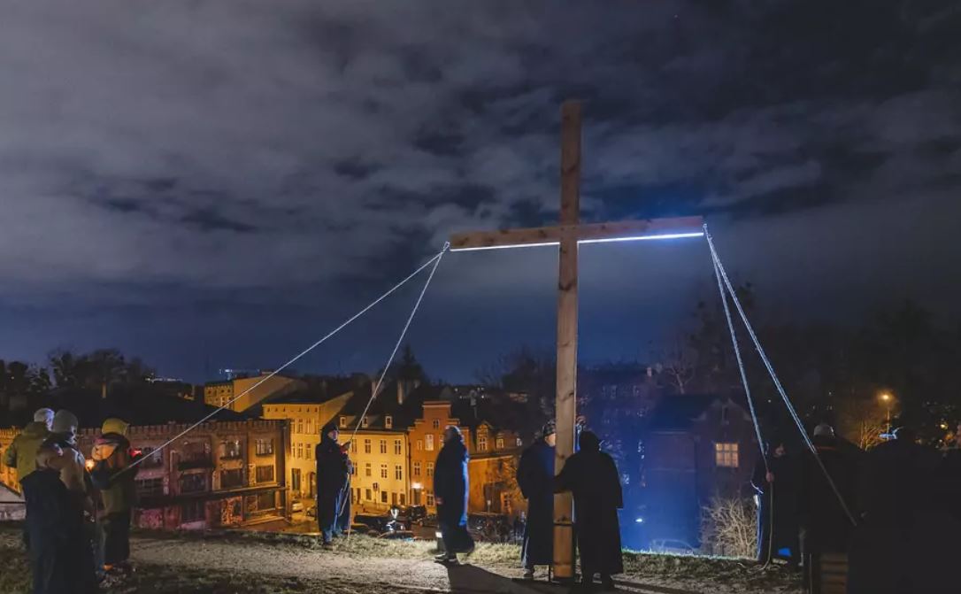 Prezydent Karol Nawrocki uczestniczył w Misterium Krzyża w Gdańsku