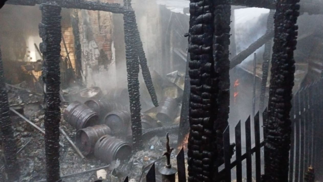 Pożar lokalu gastronomicznego! Ogień zagrażał budynkom