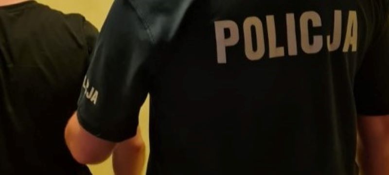 Nietrzeźwy i poszukiwany groził ochroniarzowi nożem