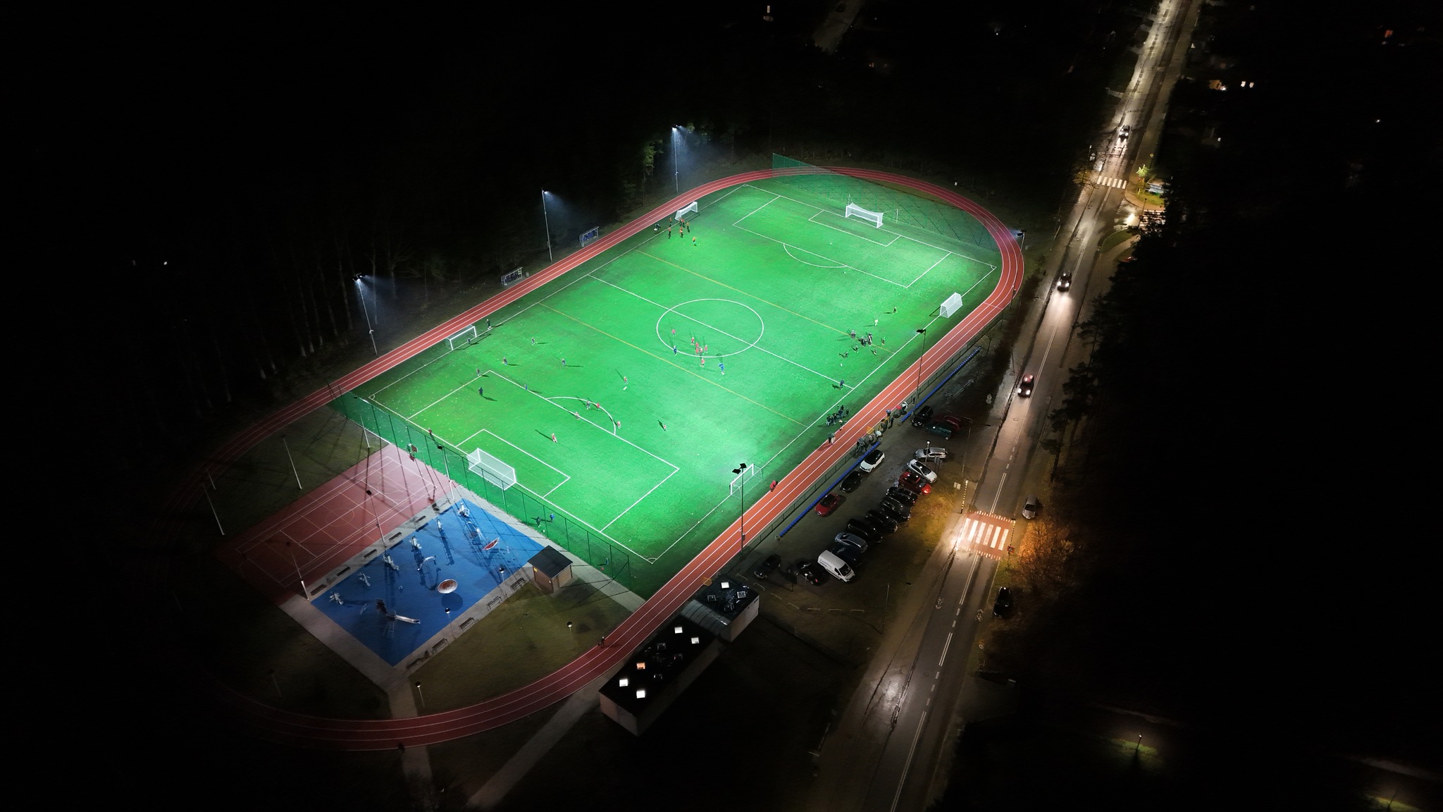 'Inwestycja całkowicie odmieniła to miejsce.' Otworzyli nowe boisko