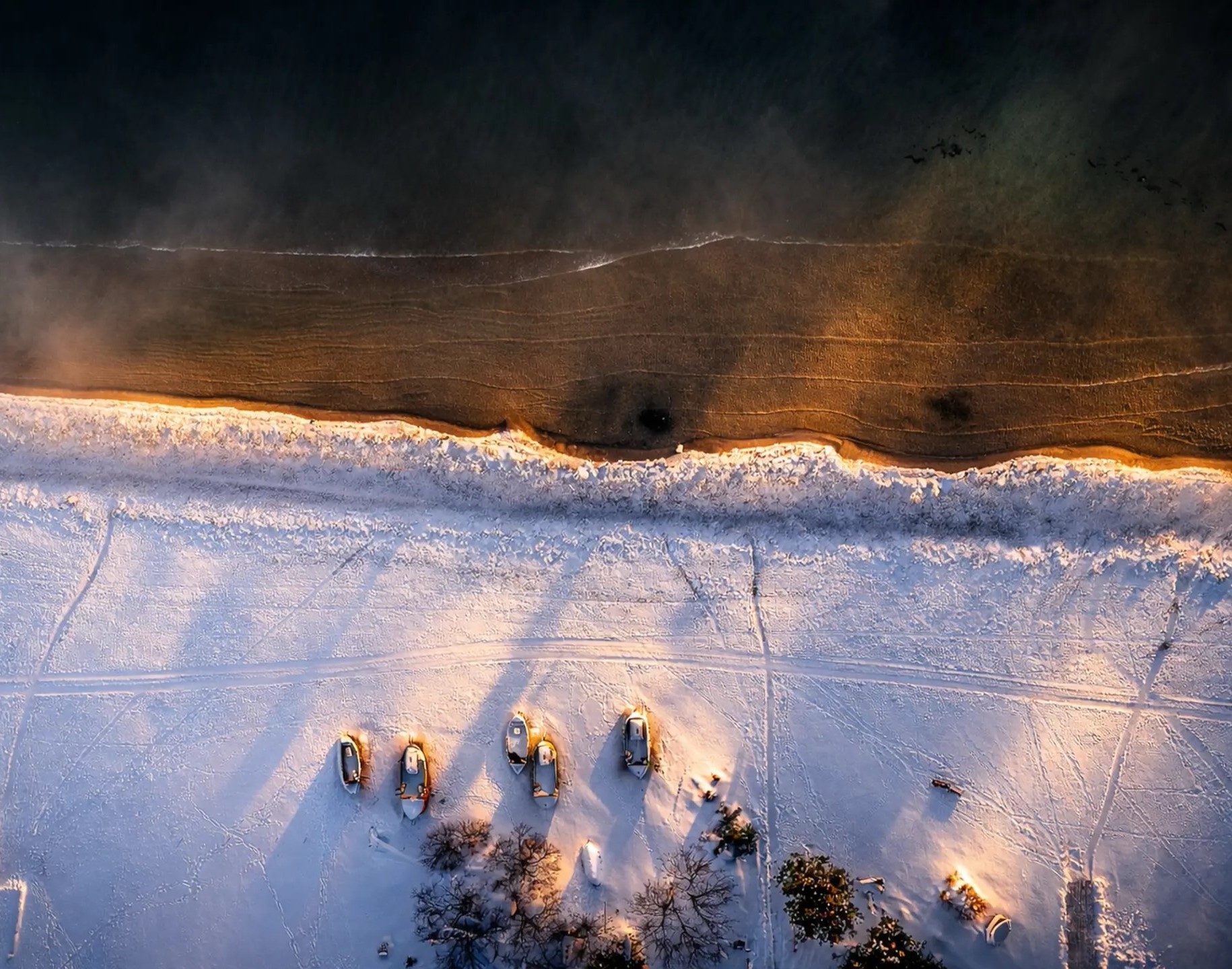 Koniec z turystyką tylko w wakacje. Znany kurort przyciąga gości przez cały rok