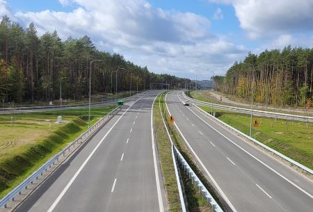 Zmiana organizacji ruchu na budowanej trasie S6. Kierowcy pojadą nowym odcinkiem