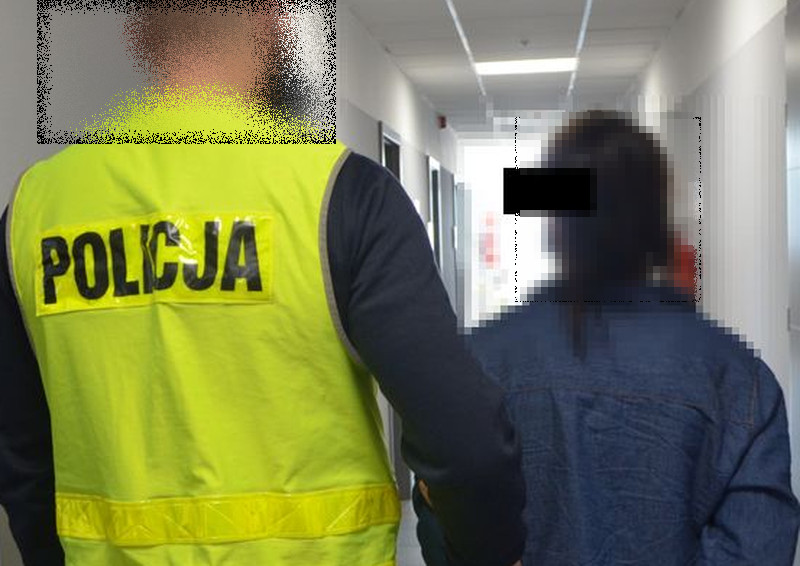 45-letnia ekspedientka za zakupy płaciła cudzą kartą. Może jej grozić 10 lat więzienia