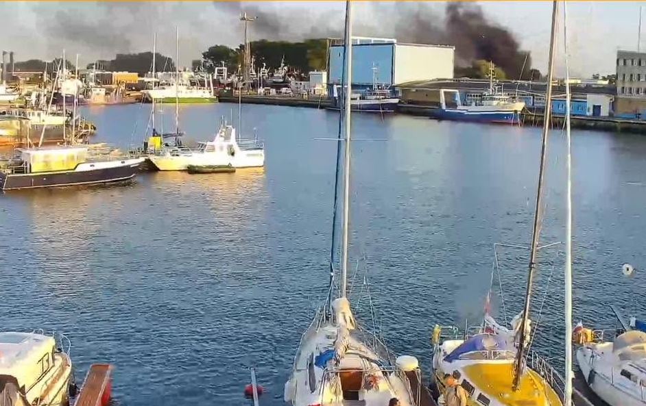 Pożar pustostanu. Ewakuowano siedem osób