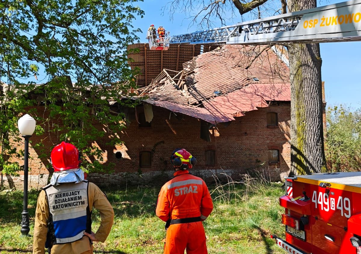 Katastrofa budowlana. Strażacy przeszukiwali gruzowisko