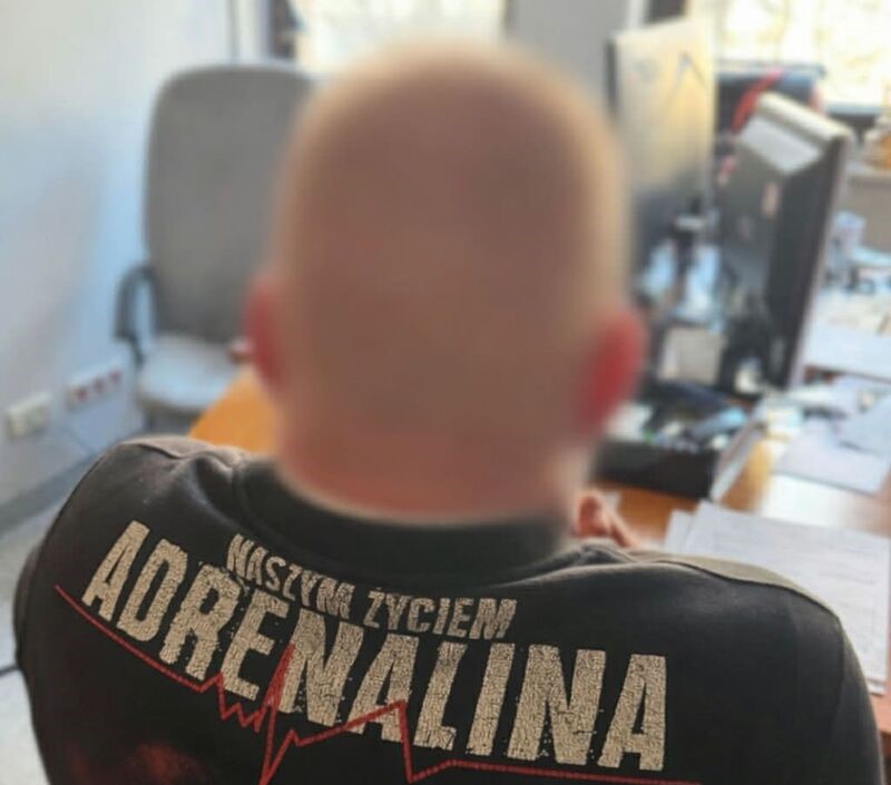 Wyrwali katalizator linką i odjechali. Straty to 10 tys. zł