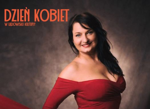 Nastrojowy koncert Anny Chodyny w Lądowisku Kultury. Wyjątkowy Dzień Kobiet w Redzikowie