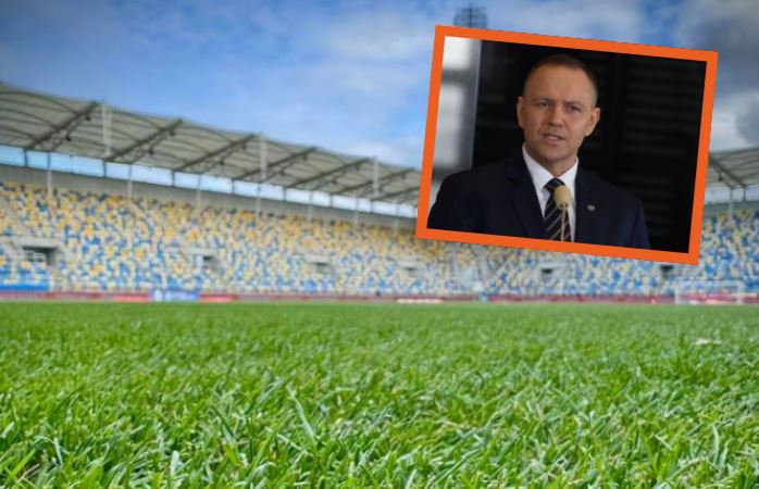 Transparent na stadionie Arki Gdynia. Kibice zaapelowali do prezydenta Karola Nawrockiego