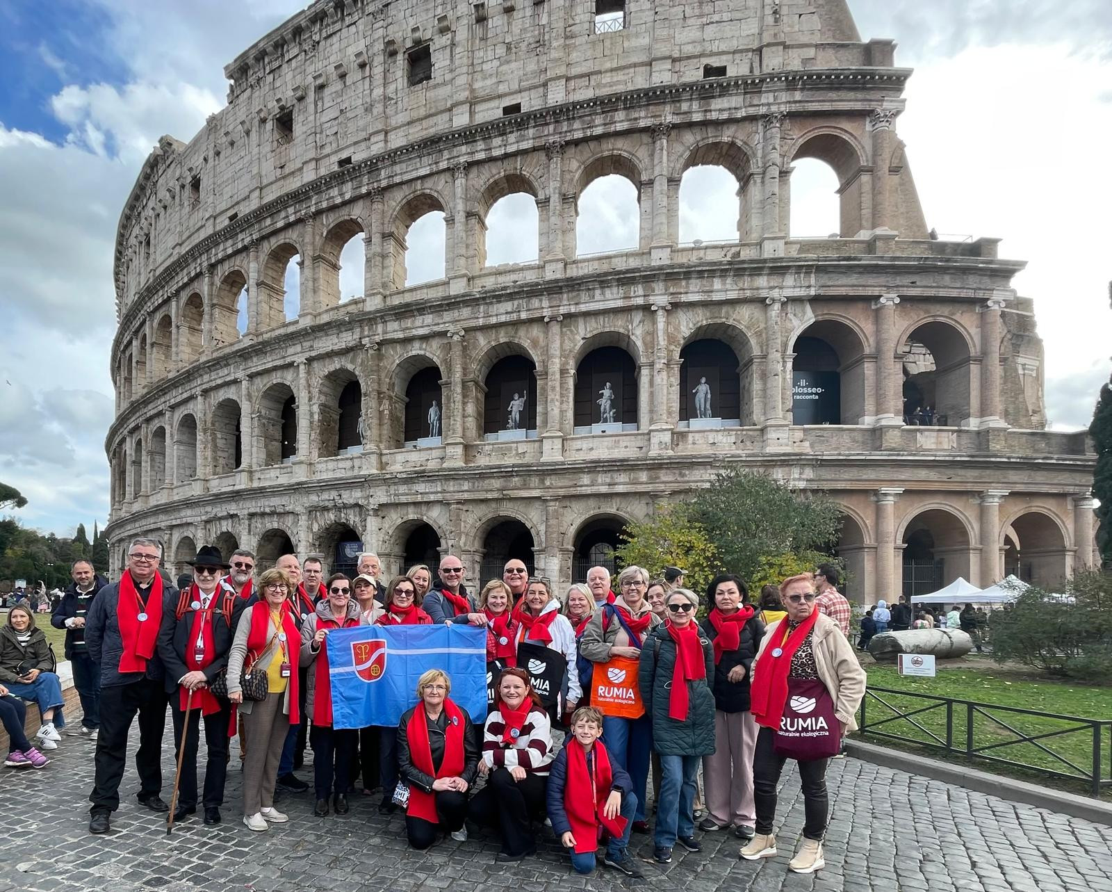 W Stolicy Apostolskiej wybrzmiały kaszubskie pieśni. Chór Lira wystąpił w Rzymie