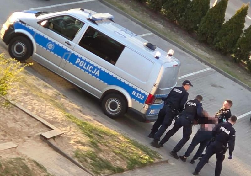 Siłą weszli do mieszkania i walczyli o życie niemowlęcia. Finał awantury domowej