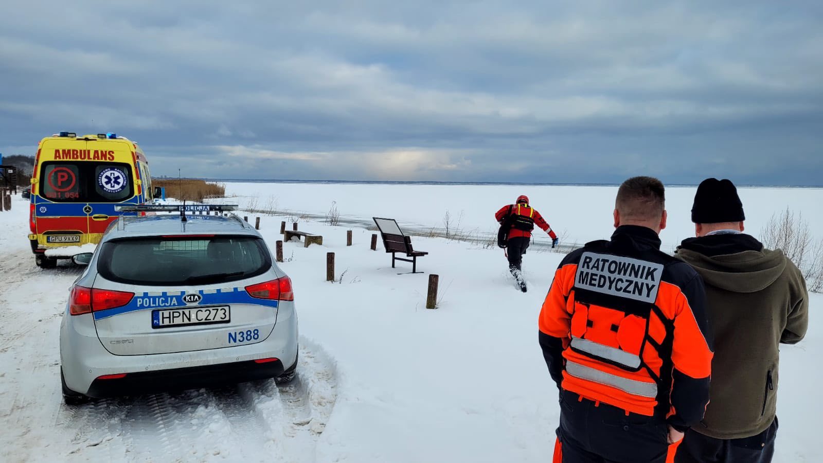 Wpadł do Zatoki Puckiej i walczył o życie. Nowe informacje o stanie poszkodowanego